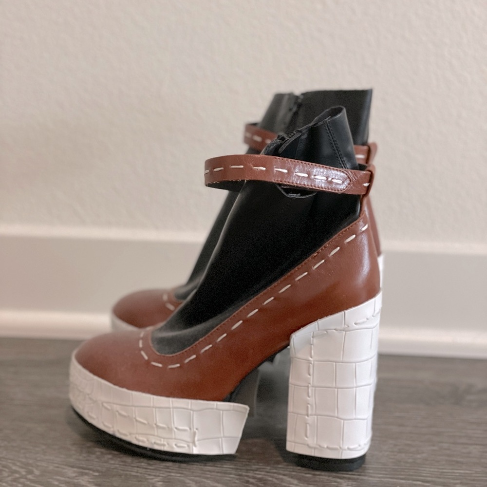 Jeffrey Campbell